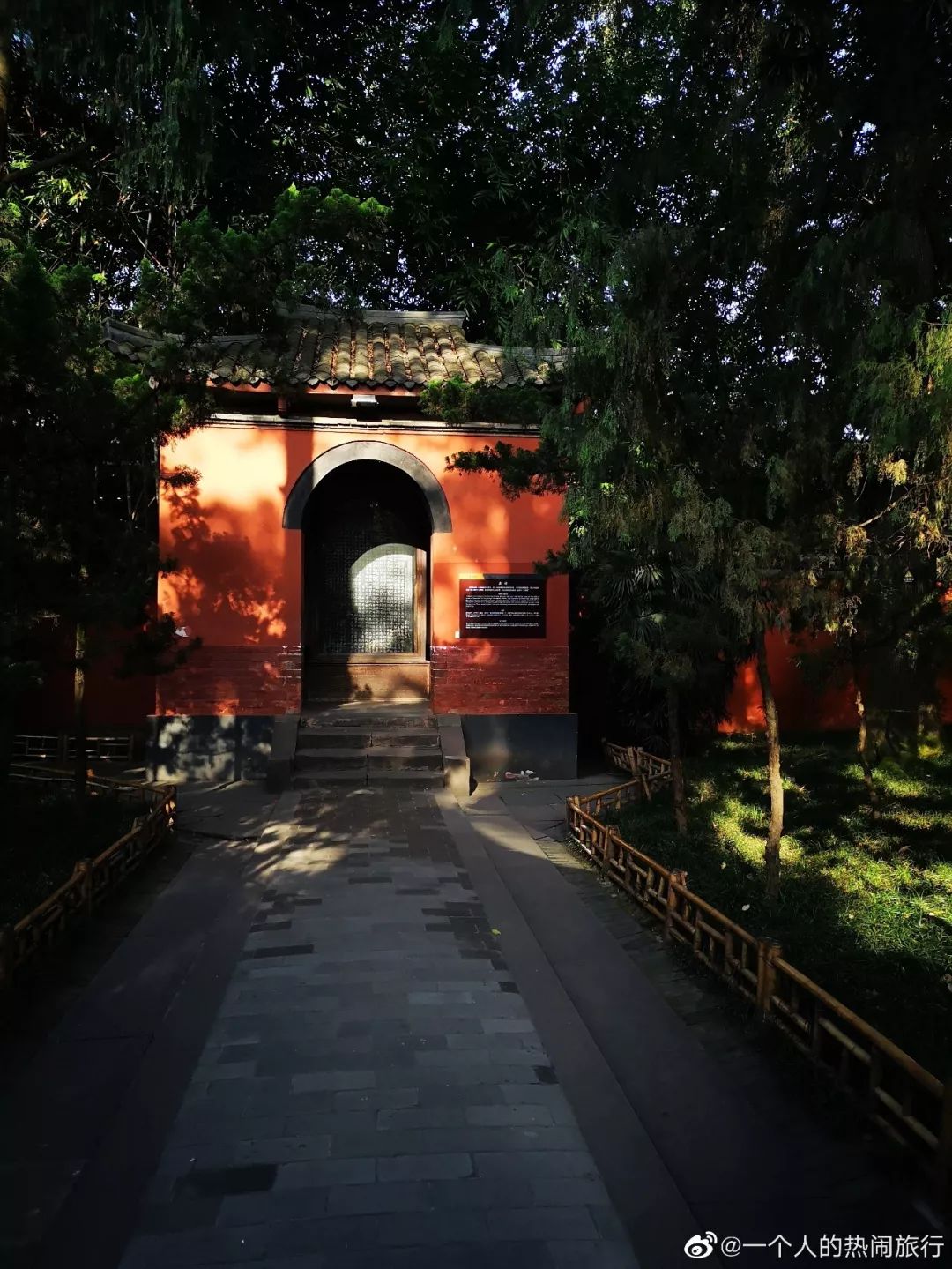 “火”上了央视！没想到夜晚的成都，居然藏了这么多耍法