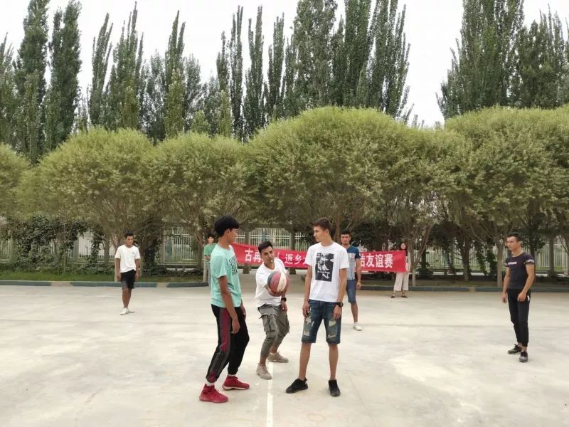 追梦篮球美少年,篮球少年追梦故事