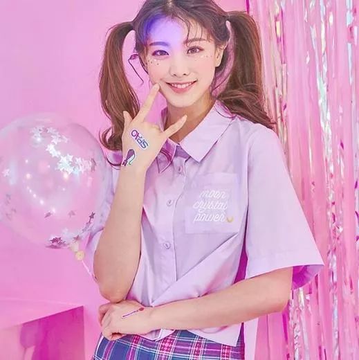 优衣库把自己藏起来,优衣库四个月亮