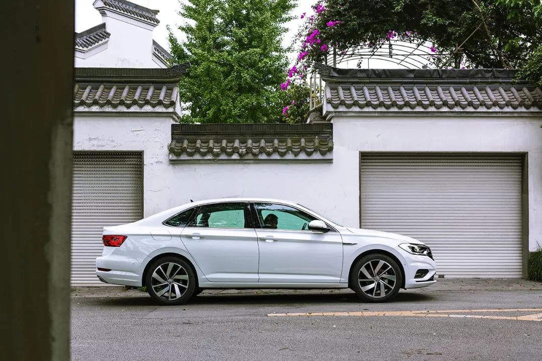 2019款大众速腾全面介绍,2019款1.4t大众速腾豪华版试驾