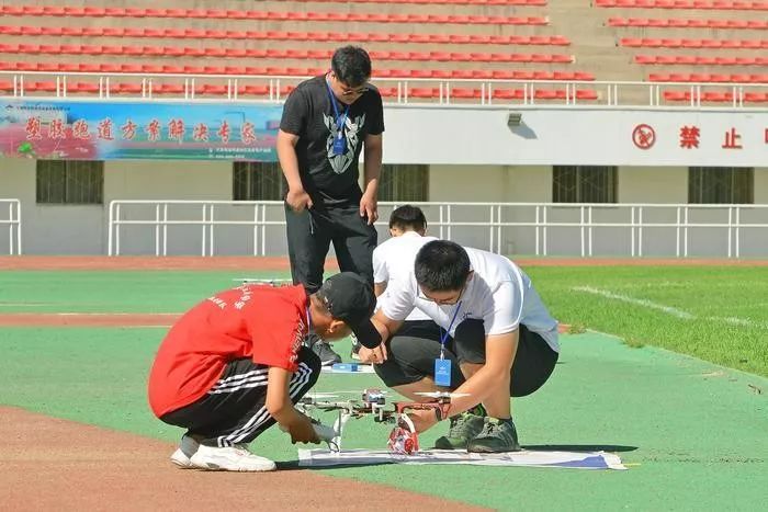 中国青少年机器人运动技能大赛,全国第四届机器人创新大赛