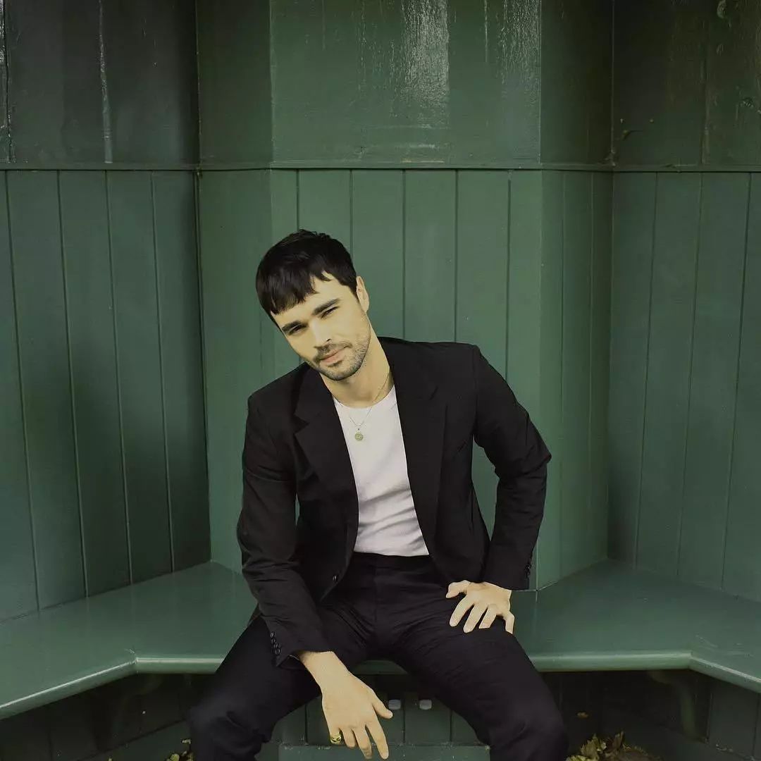 没有耳洞的明星是怎么戴耳环的,明星同款耳夹无耳洞