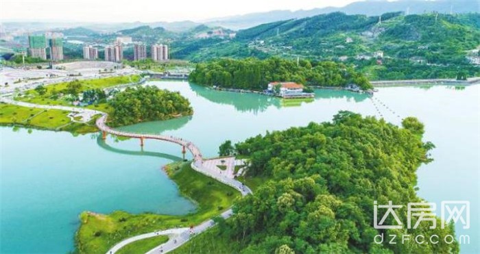 灞辨按鐩镐緷鐨勭函浣庡瘑浣忓尯,灞辨按鐩镐緷鍥灄鏅