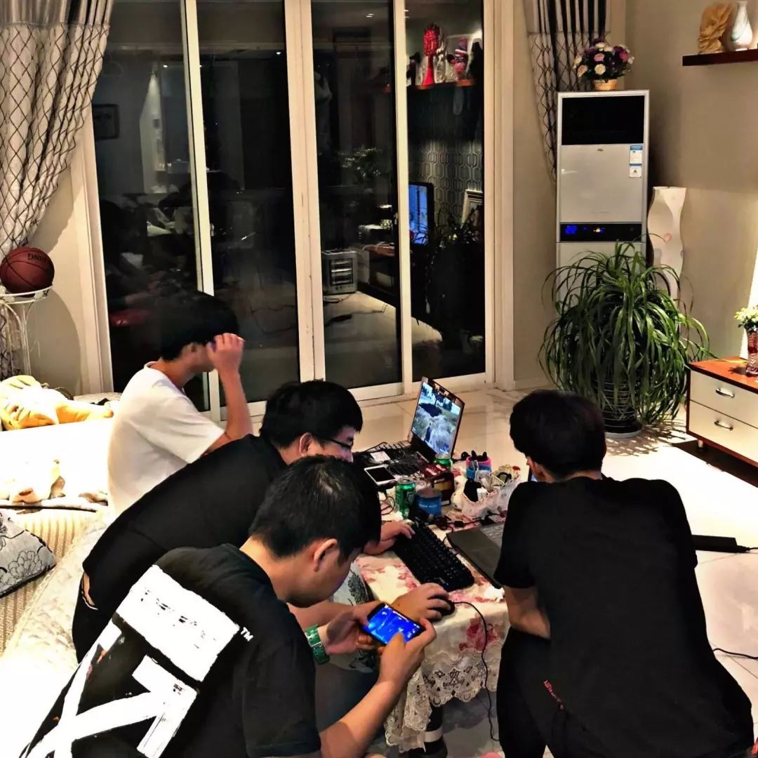 什么!?这是一个你没有见过的全新毒App社区