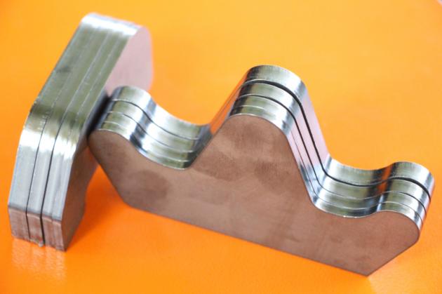 低成本光纤激光切割机,高效光纤激光切割机价格表