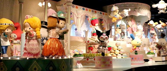 日本三丽鸥hello kitty游玩视频 (东京三丽鸥hellokitty乐园)