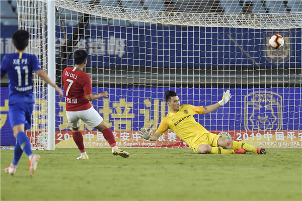 顾超私下锻炼,顾超联赛表现