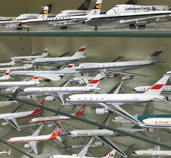 飞机模型收藏家飞友,飞机模型有收藏价值吗