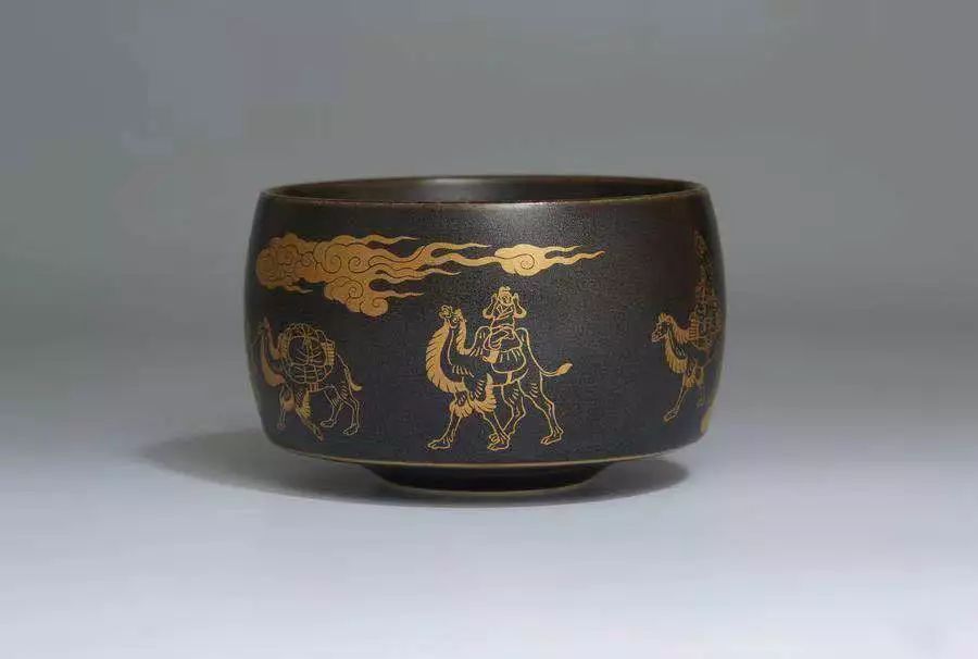 银狼的诱惑小说,银星釉真实图片大全