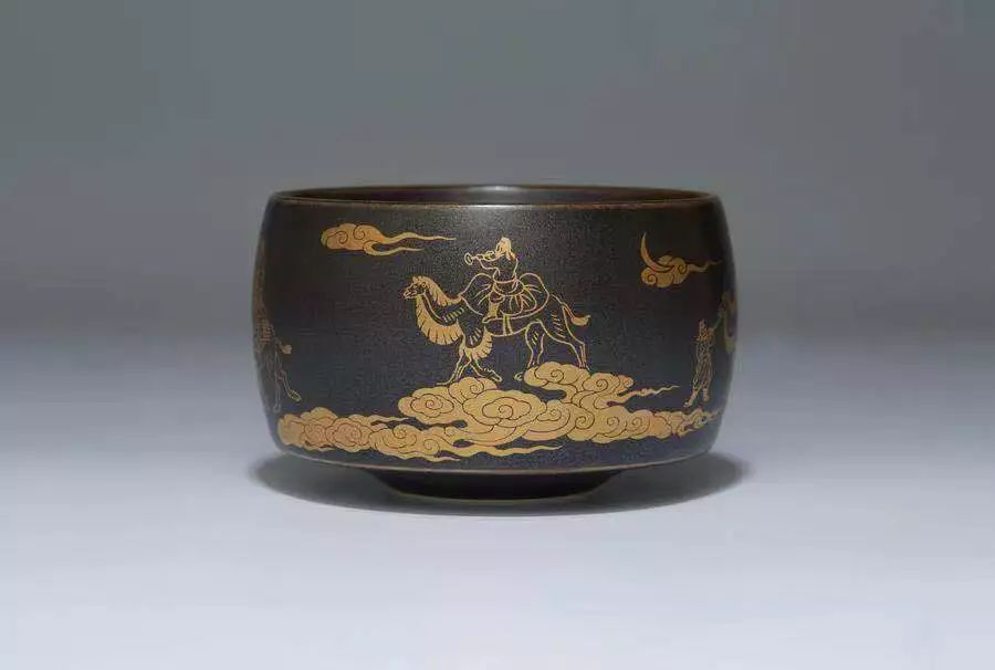 银狼的诱惑小说,银星釉真实图片大全