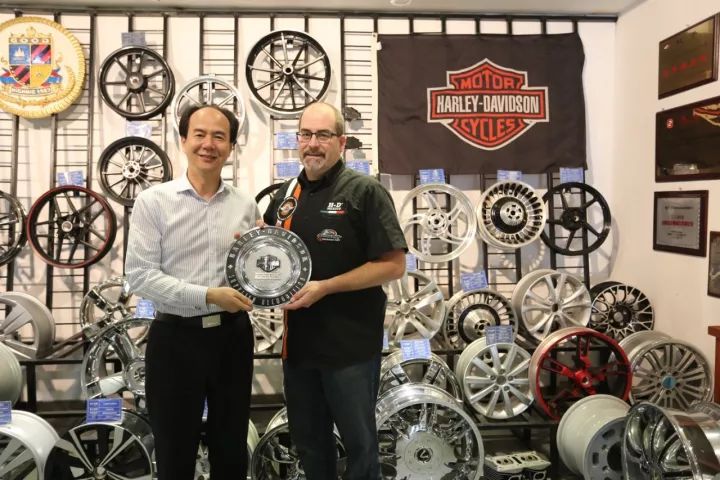 创立5年,这家大沥牛企就成了中国最大的铝合金车轮制造厂!