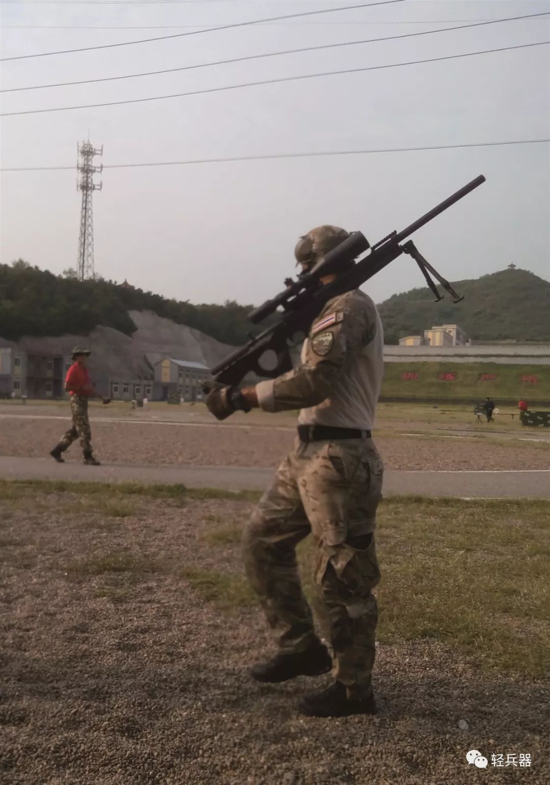 国产高精狙怎么样？*警武**枪王直言：好枪缺好弹