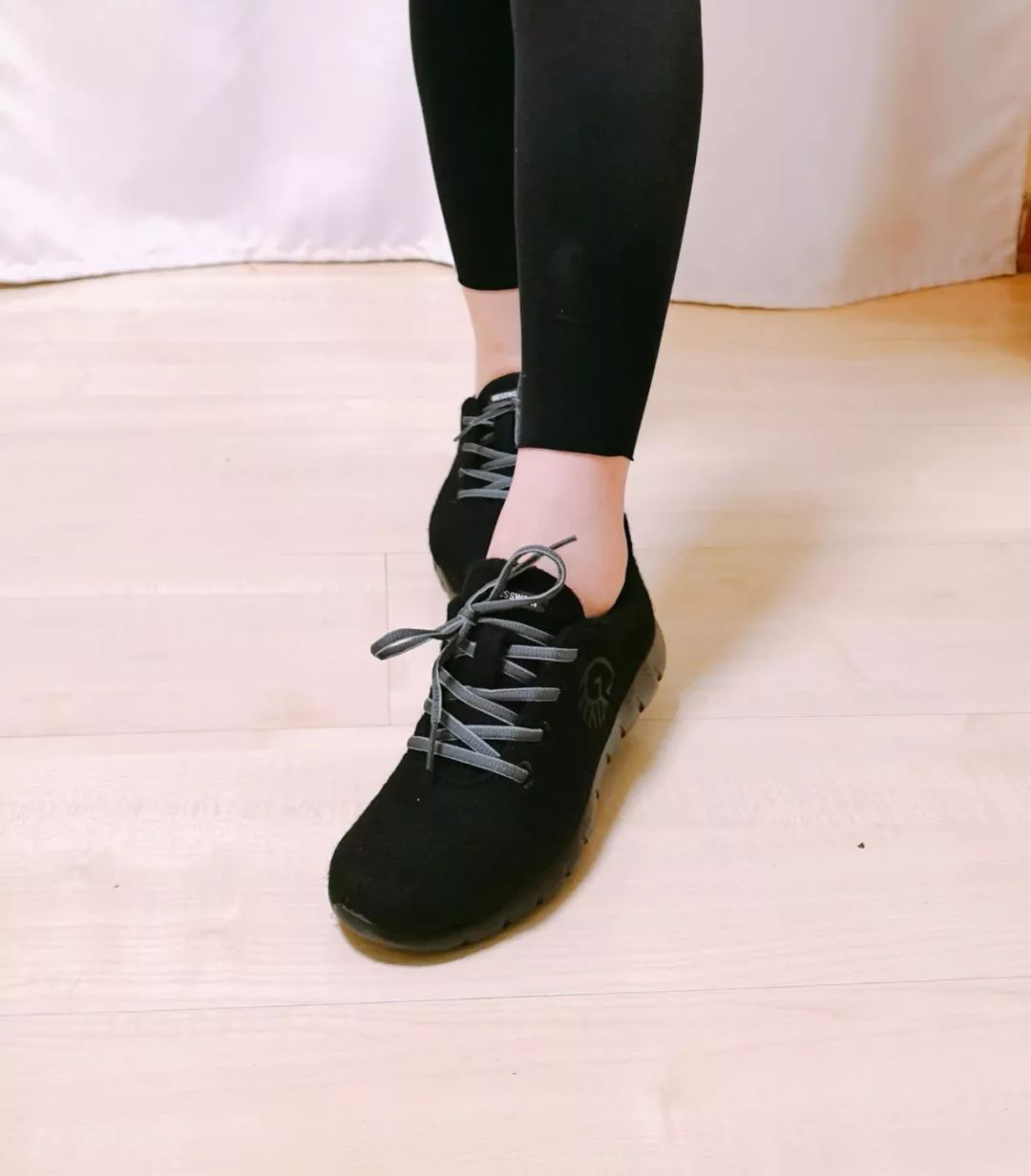 我穿过最轻的运动鞋