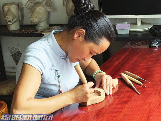 非遗月饼手工制作,非遗月饼模具