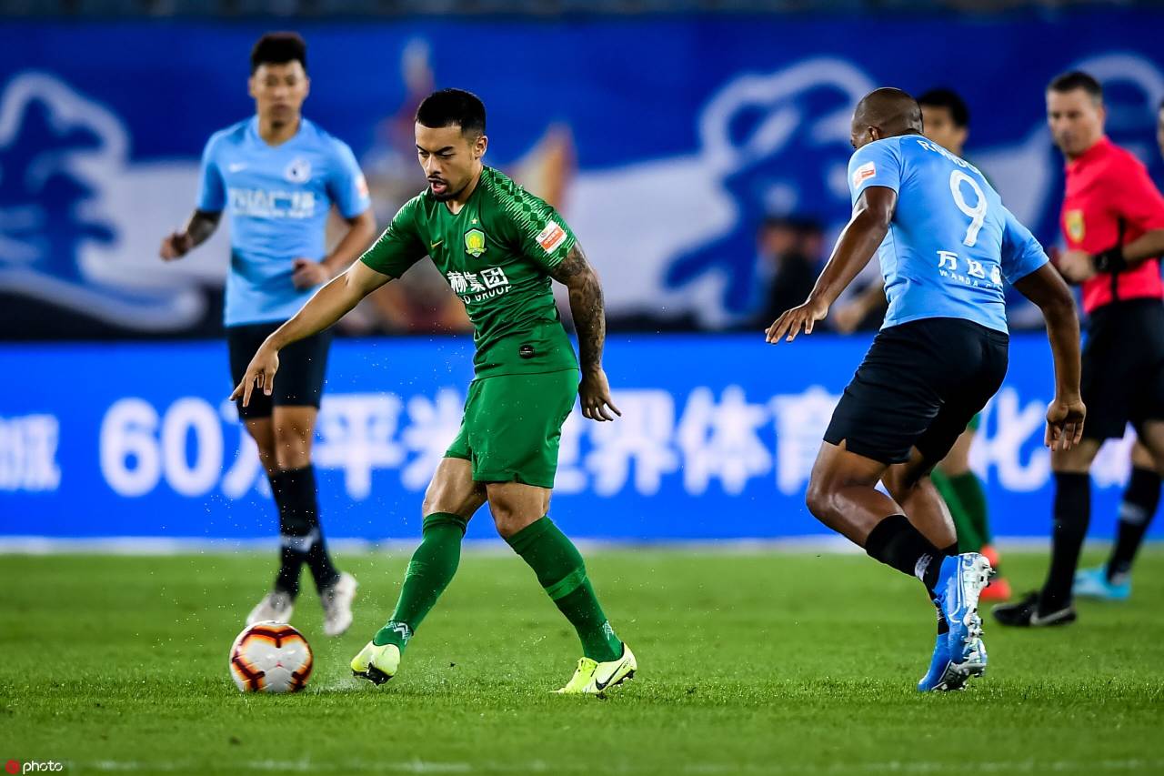 国安巴坎布对鲁能进球,巴坎布扳平最新视频