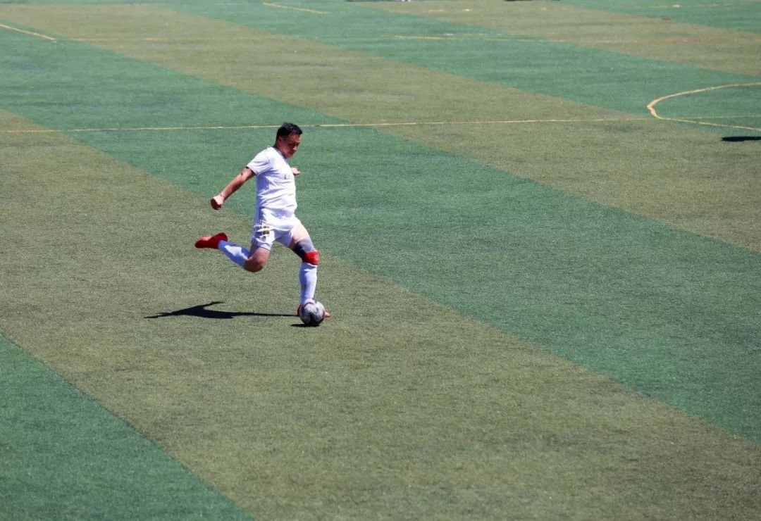 全市公安机关男子七人制足球赛，开赛了！