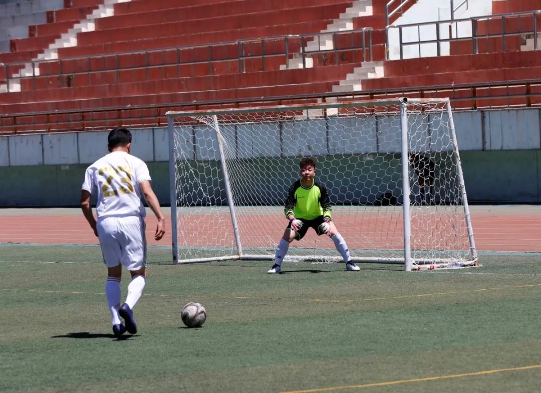 全市公安机关男子七人制足球赛，开赛了！