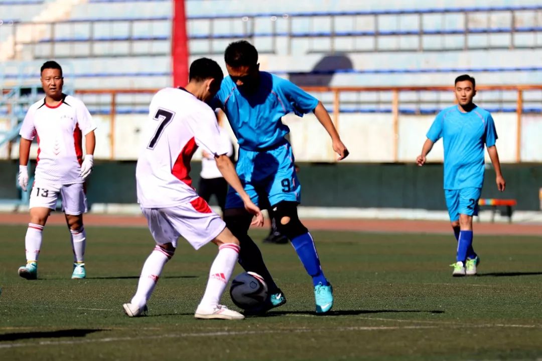 喜讯足球比赛冠军,喜报战报