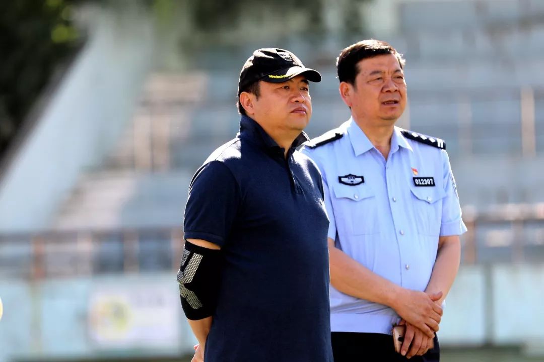 喜讯足球比赛冠军,喜报战报