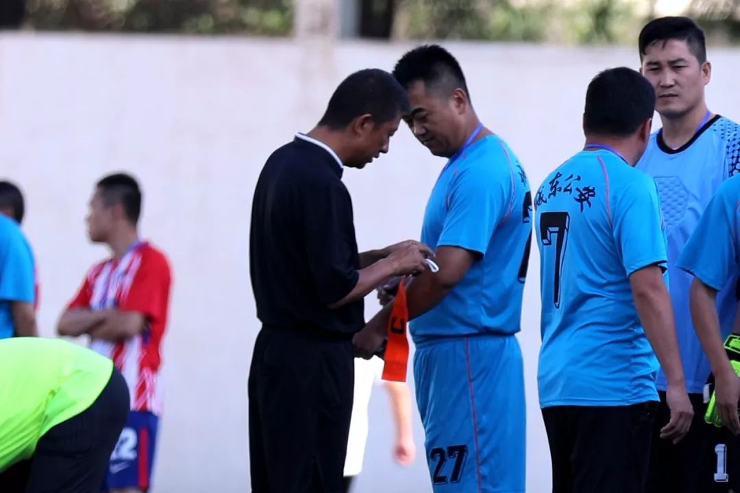 喜讯足球比赛冠军,喜报战报