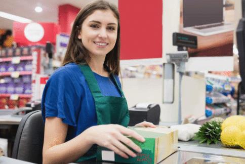 为啥超市2000元工资还不离职,超市收银员工资低为什么还有人做