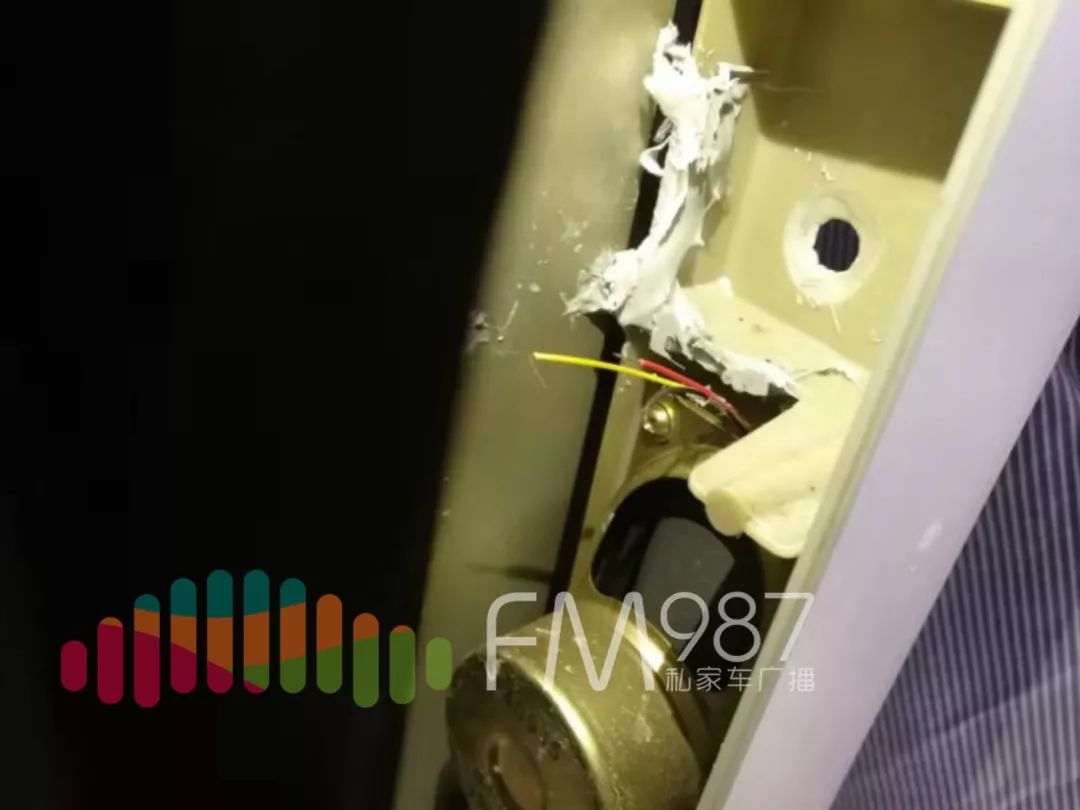 【提醒】90后新婚夫妻租房，针孔摄像每晚定时*拍偷**上传