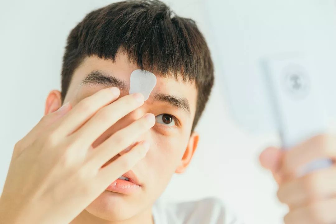 消除眉间法令纹最有效的方法,眉间纹和法令纹医美