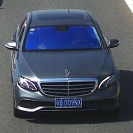 开自己的车,套自己的牌?警察蜀黍:罚款!拘留!