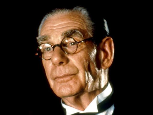 史上最强阿尔弗雷德！网传“老007”皮尔斯·布鲁斯南加入《蝙蝠侠》