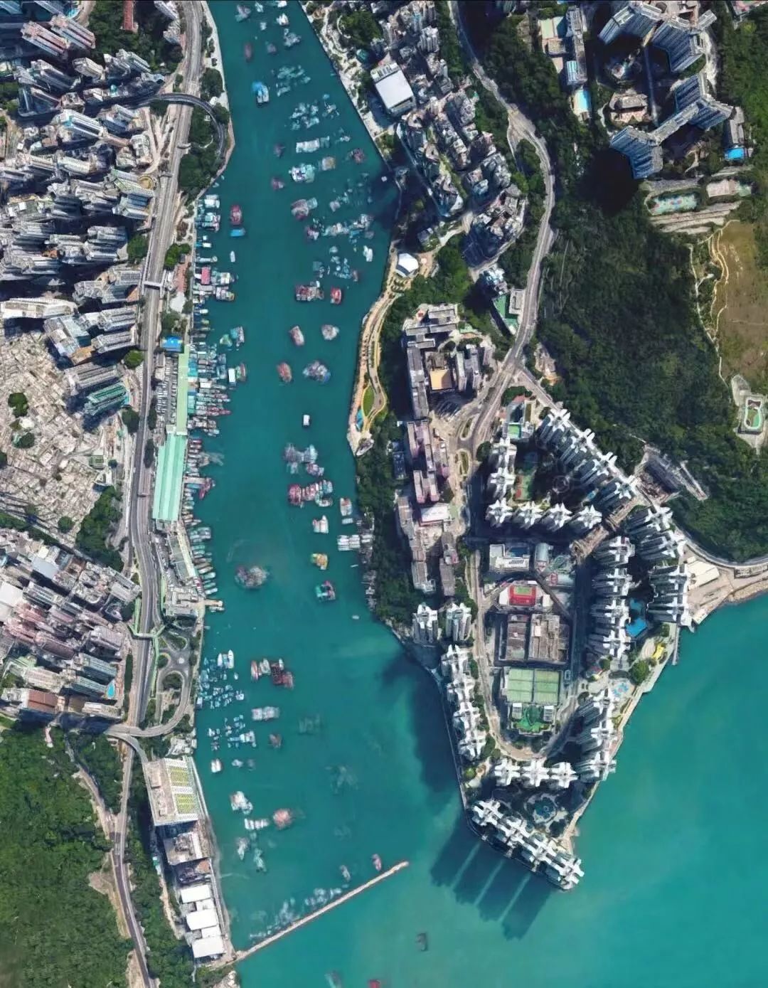 香港跟内地的关系,香港和内地的区别