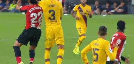 苏亚雷斯中柱+伤退阿杜里斯倒挂金钩，巴萨客场0-1毕包