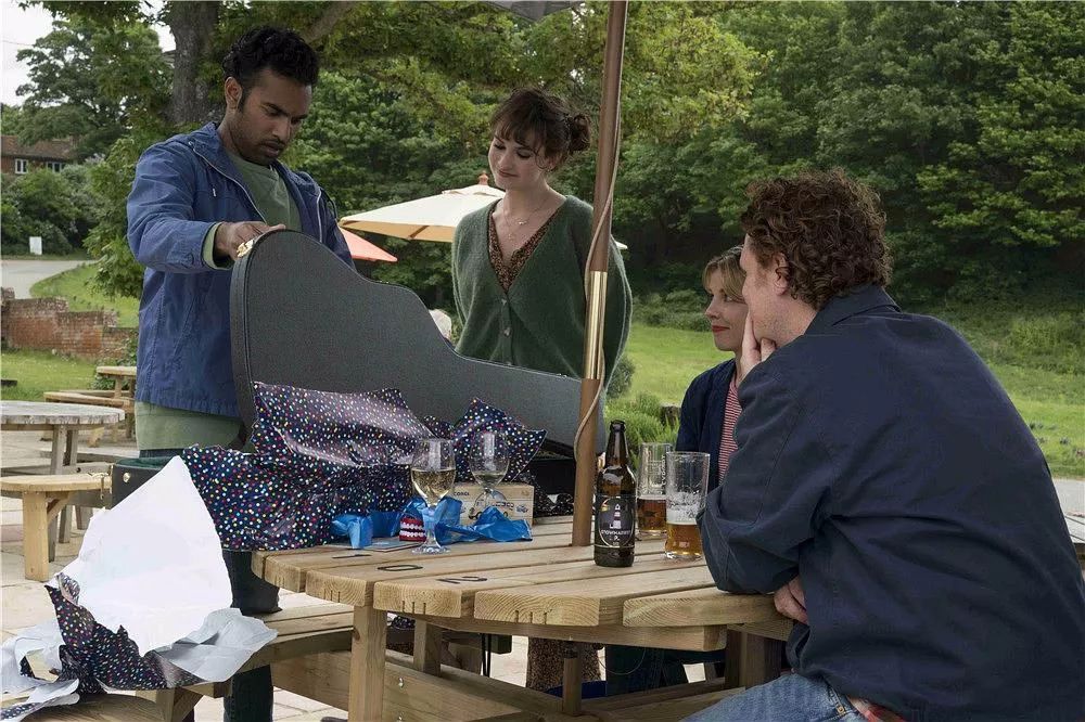 一部让人哭到窒息的爱情电影,一部让人哽咽的电影