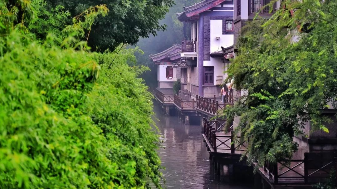 趵突泉真的超美,济南趵突泉是个很大的景点吗