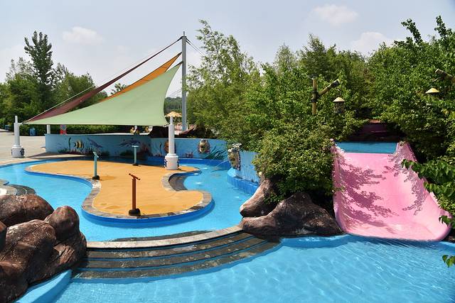 辽宁抚顺热高水上乐园攻略,抚顺热高水上乐园滑梯介绍