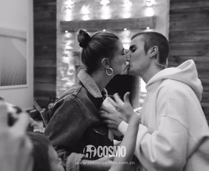 比伯海莉最近新消息,时尚典礼比伯海莉