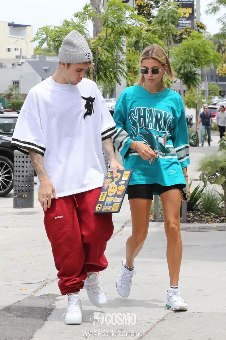 比伯海莉最近新消息,时尚典礼比伯海莉