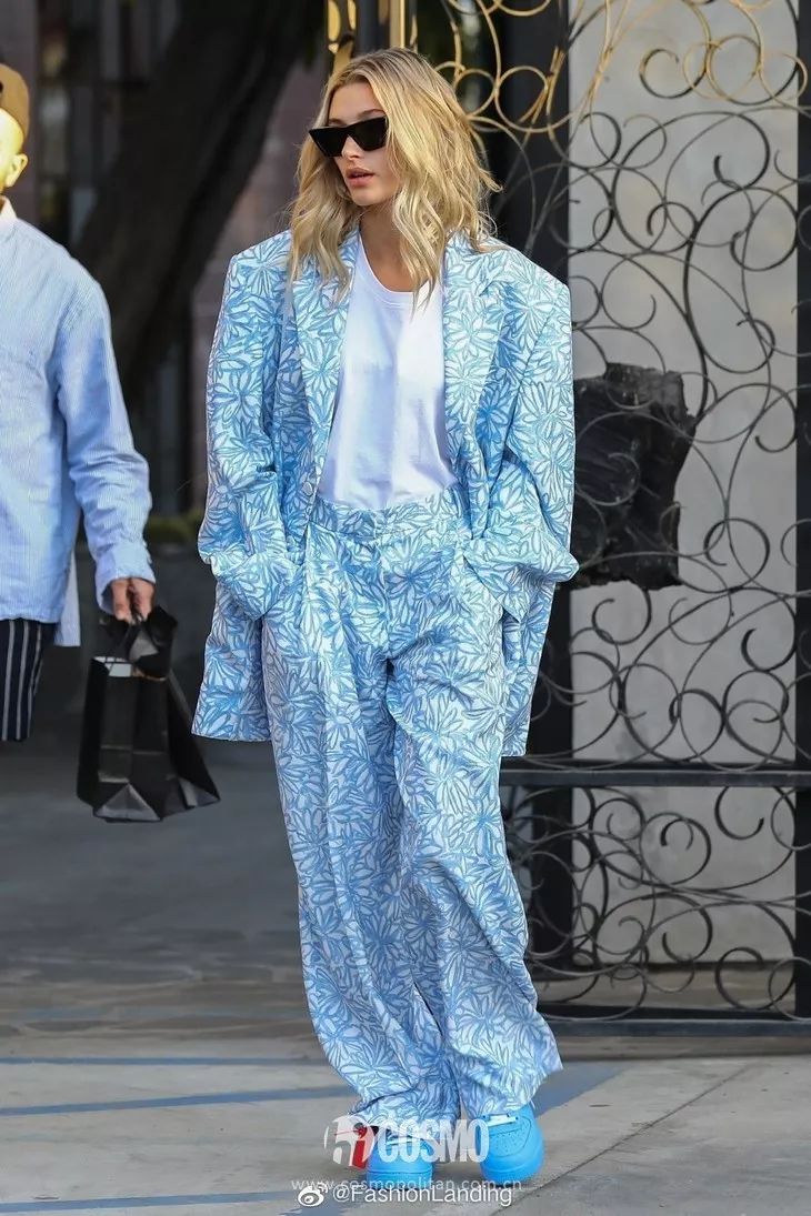 比伯海莉最近新消息,时尚典礼比伯海莉