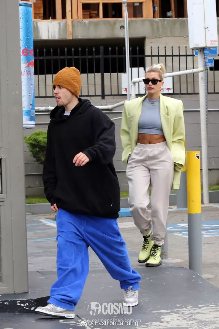 比伯海莉最近新消息,时尚典礼比伯海莉