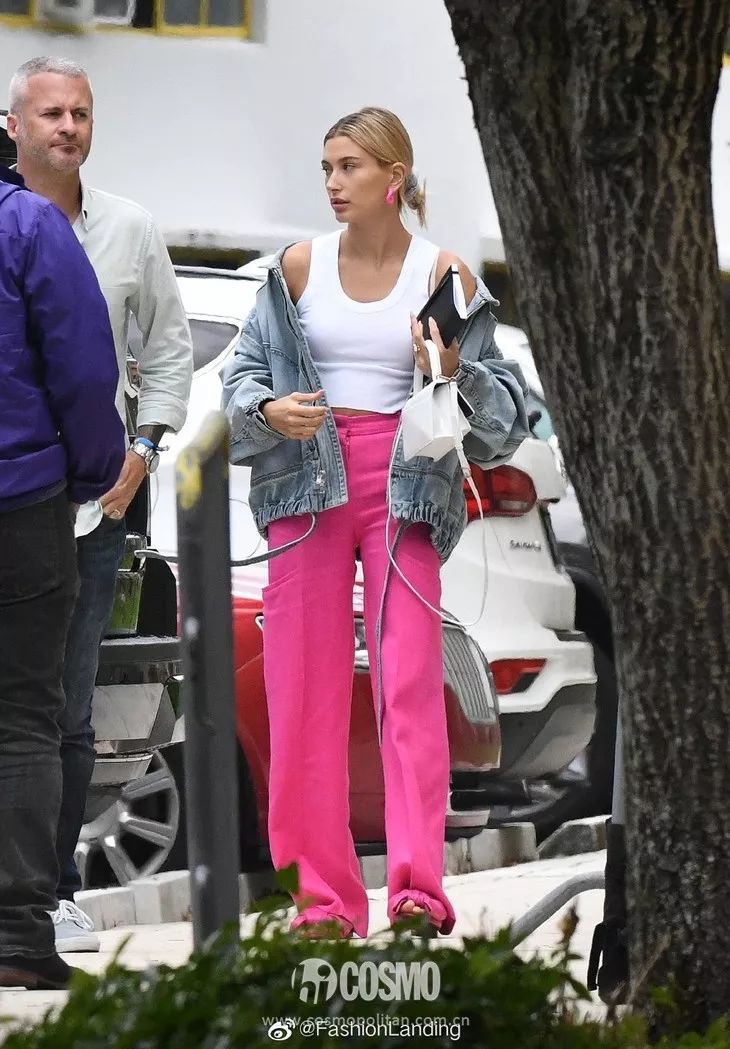 比伯海莉最近新消息,时尚典礼比伯海莉