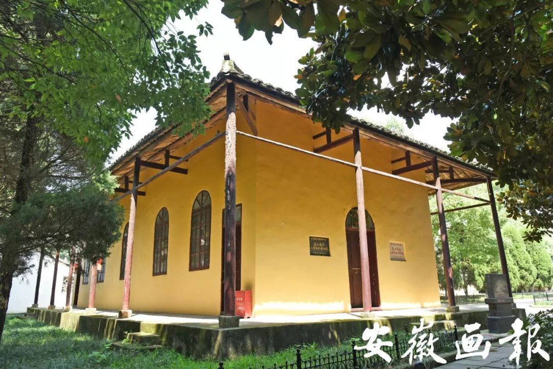 妗愬煄涓鐧惧勾鍚嶆牎,妗愬煄涓杈夌厡鍘嗗彶