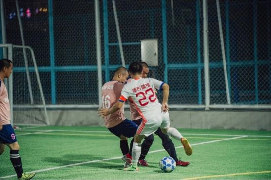 分会丨无锡米兰：联赛第三轮--多点开花胜曼联，继续领跑积分榜