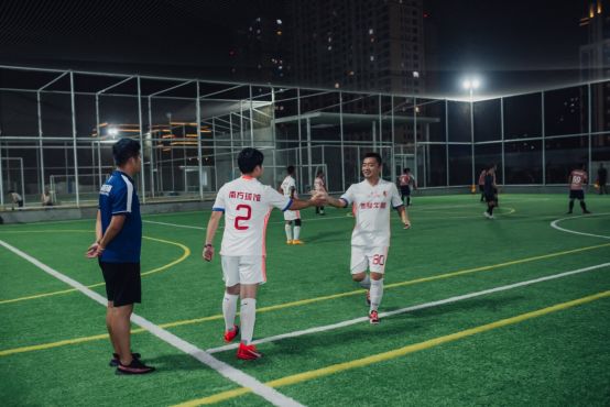 分会丨无锡米兰：联赛第三轮--多点开花胜曼联，继续领跑积分榜