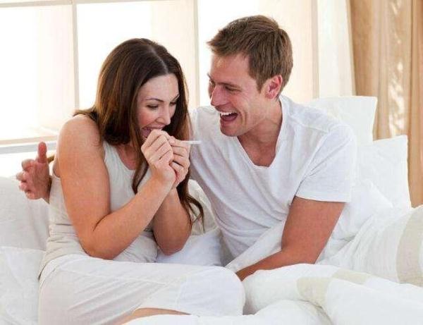 女性一个月只有一次卵子排出吗,卵子排卵时有什么症状或感觉