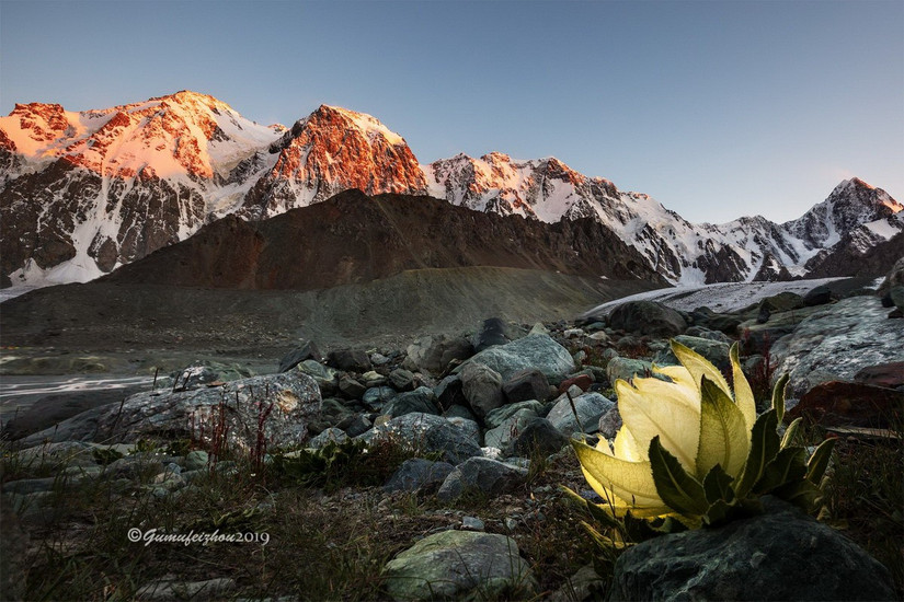 新疆徒步博格达大环线,博格达环线徒步穿越