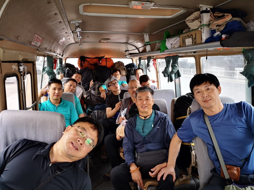 新疆徒步博格达大环线,博格达环线徒步穿越