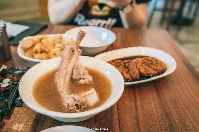 东南亚适合旅游的地方排名,东南亚哪些国家旅游性价比最高呢