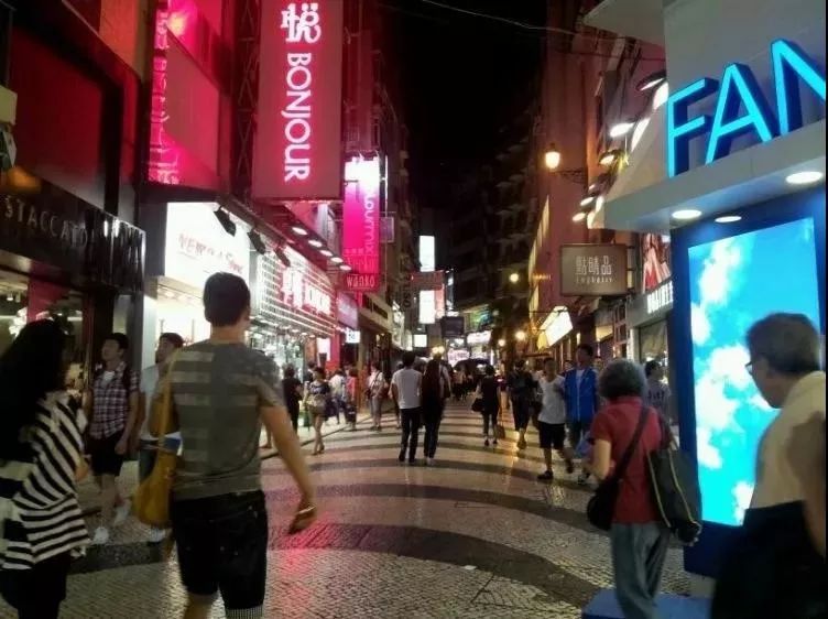 不去澳门可以去拱北口岸买东西吗,去澳门消费注意事项