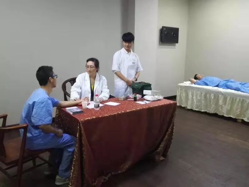 免费给这些人治疗，金华这位名医太有爱了！快看看你符合条件吗？手慢无…