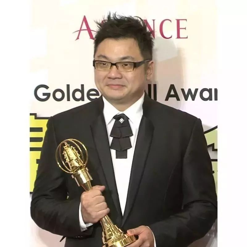 那时候，台湾小孩子帮大人买“*党**外”杂志