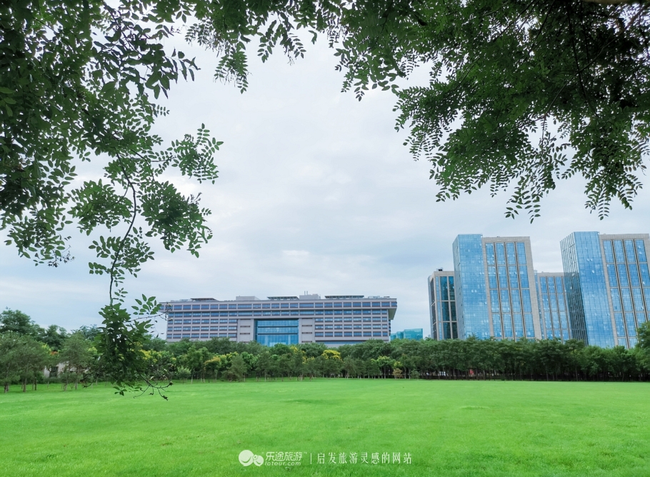 去北京感受京城的繁华,去亦庄